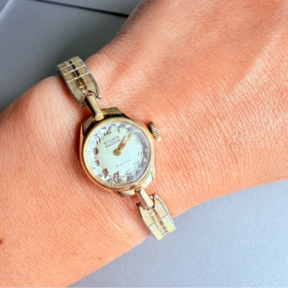 Vintage GRUEN Precision 14k Gold 17 Jewels Ladies Mechanical Watch Worki… - Picture 2 of 14